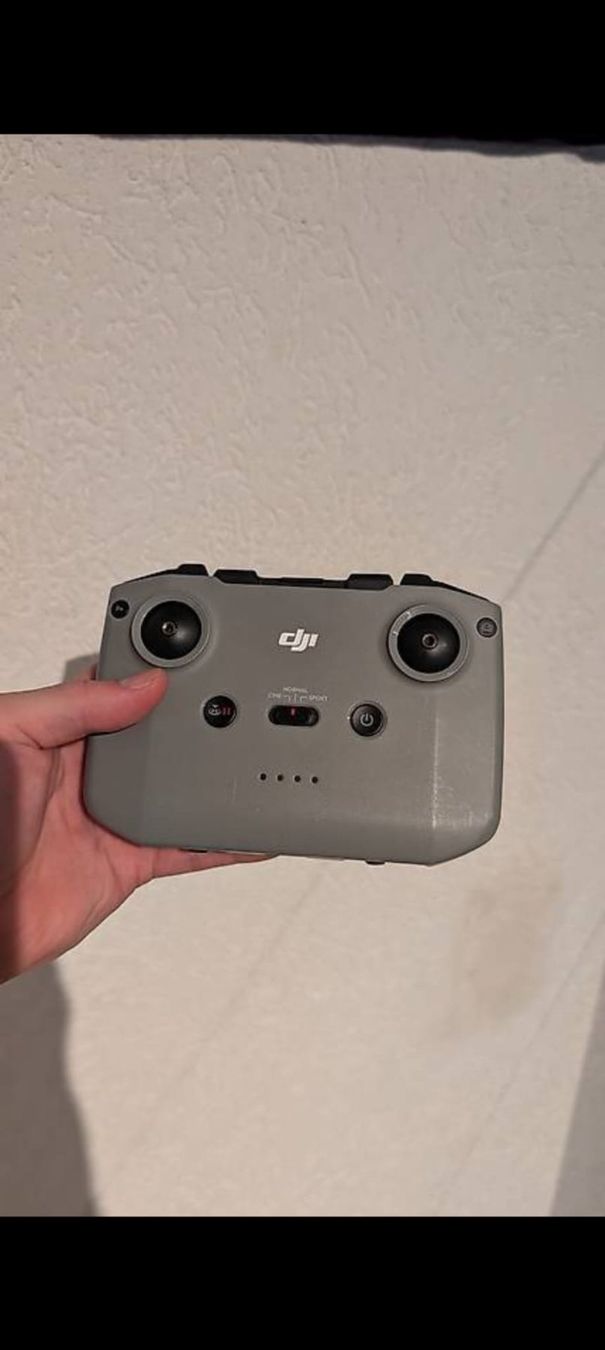 DJI Telecomandi: DJI Dronen Fernsteuerung – Usato da Möhlin venduto da mrn_pgr9 3