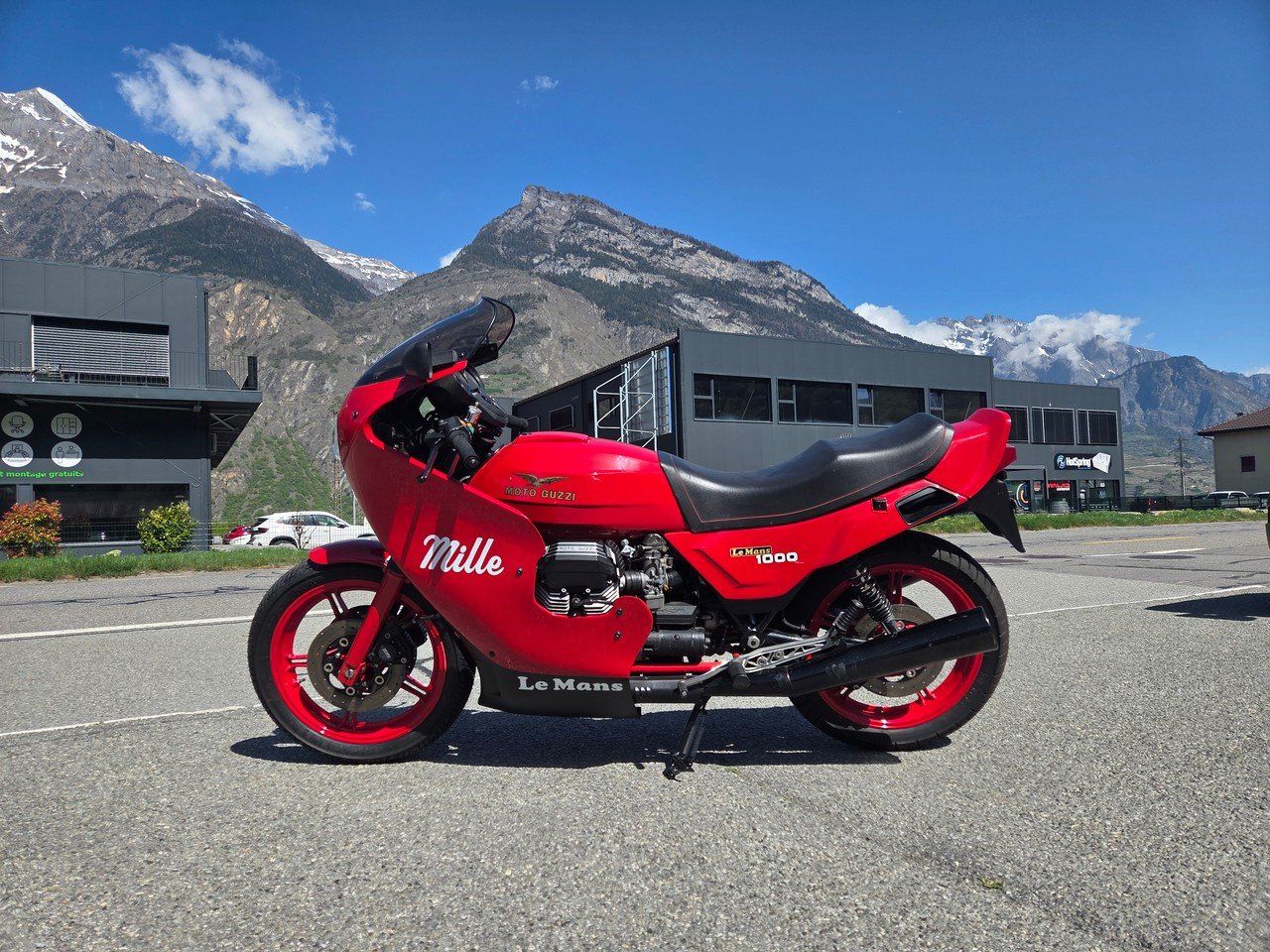 Moto Guzzi Strada: Moto Guzzi Le Mans 4 1000, 1987, restaurée – Usato da Choëx venduto da aru_vs6m