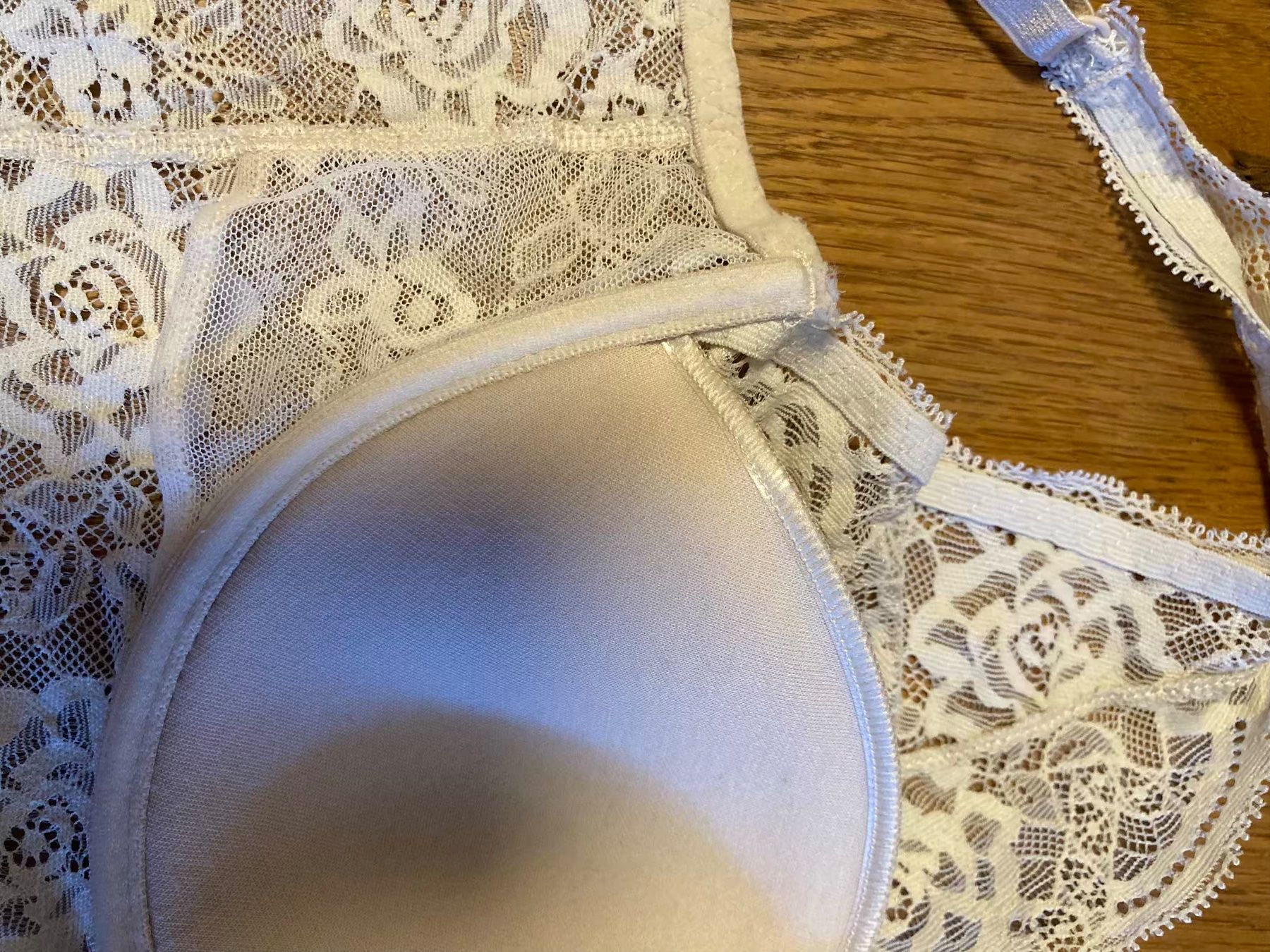 Intimissimi Altra biancheria intima: Eleganter Spitzen-BH, 80 B, Cremefarben, Intermissimi – Nuovo e nell'imballaggio originale da Winterthur venduto da phi_hfs7 4