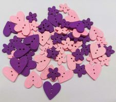 70 Stk Hölzknöpfe mix Herzen und Blumen, wooden buttons