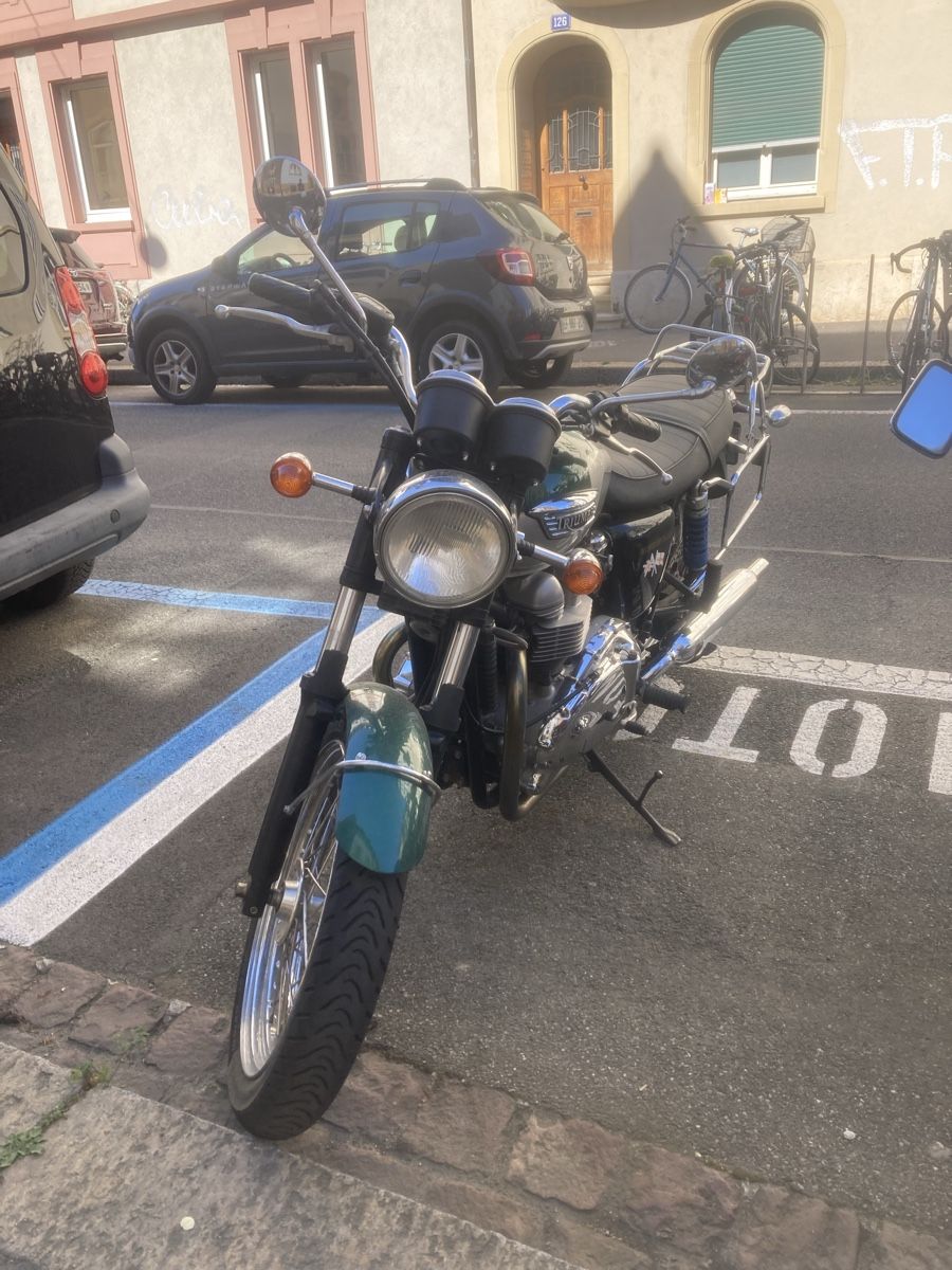 Triumph Strada: Triumph Bonneville – Usato da Basel venduto da Ayre_One