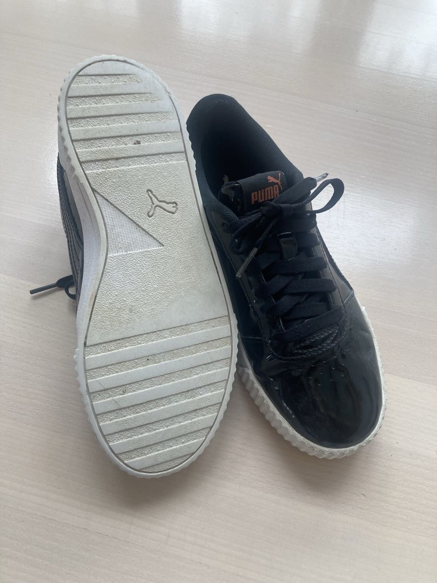 Scarpe da donna: Sneaker Puma schwarz lackleder gr 38 – Usato da MUENSINGEN venduto da Simi2005 1