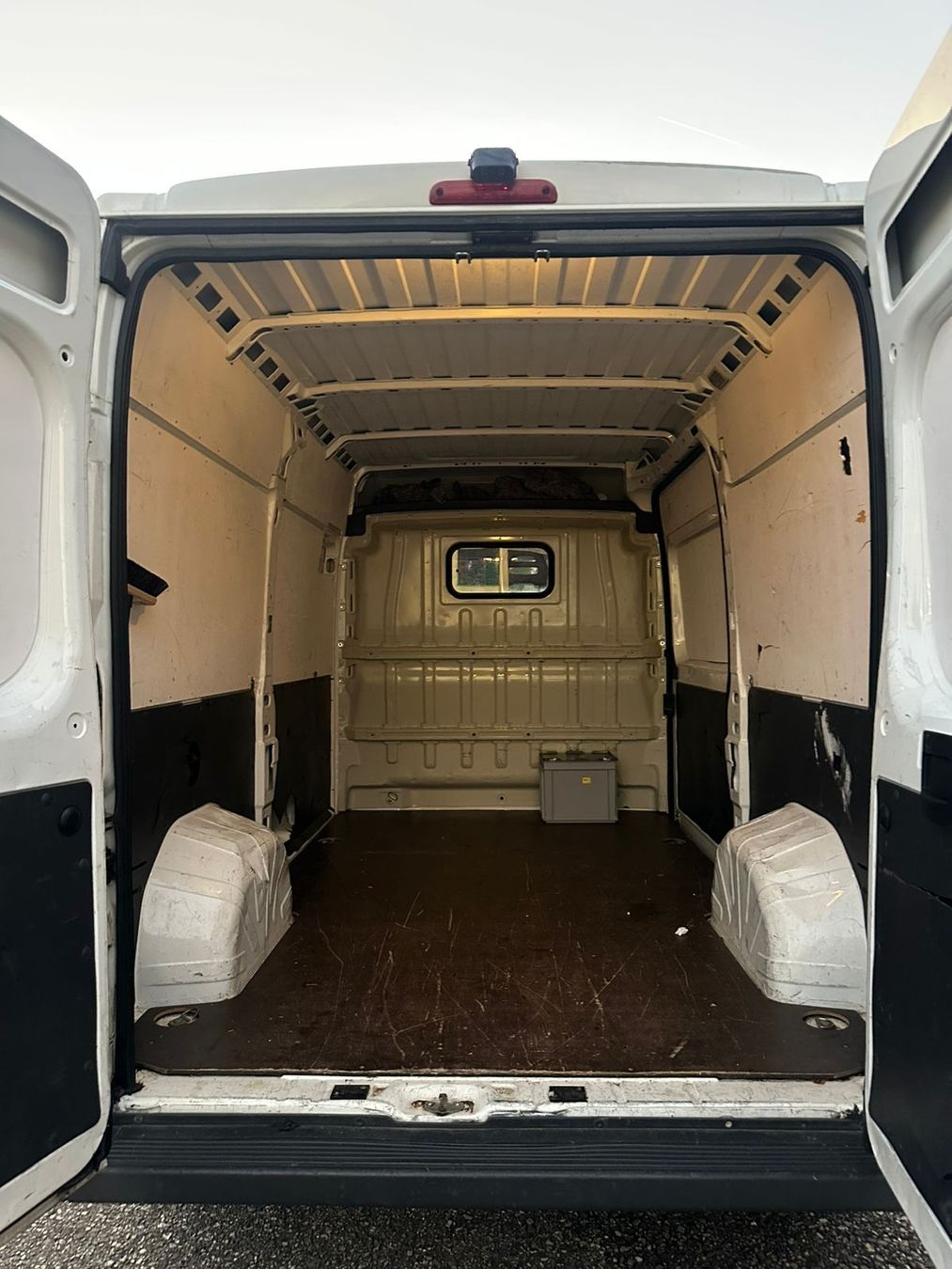 Peugeot Veicoli commerciali: Peugeot Boxer | L2H2 | Ab MFK | Transporter – Usato da Däniken SO venduto da Mapulse 4