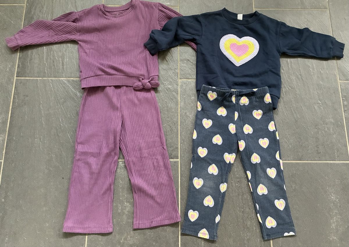 Lotti & Set di vestiti: Kleiderset Gr. 98 – Usato da Algetshausen venduto da Carrhard