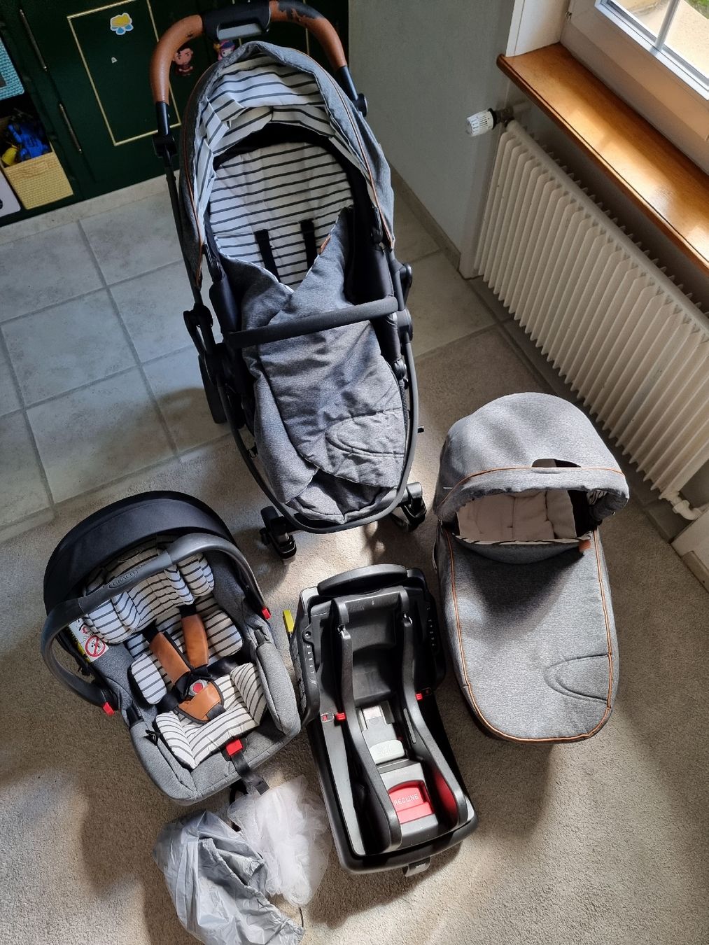 Carrozzine: Poussette GRACO Evo trio + base isofix – Usato da St-Imier venduto da Sarah_b31