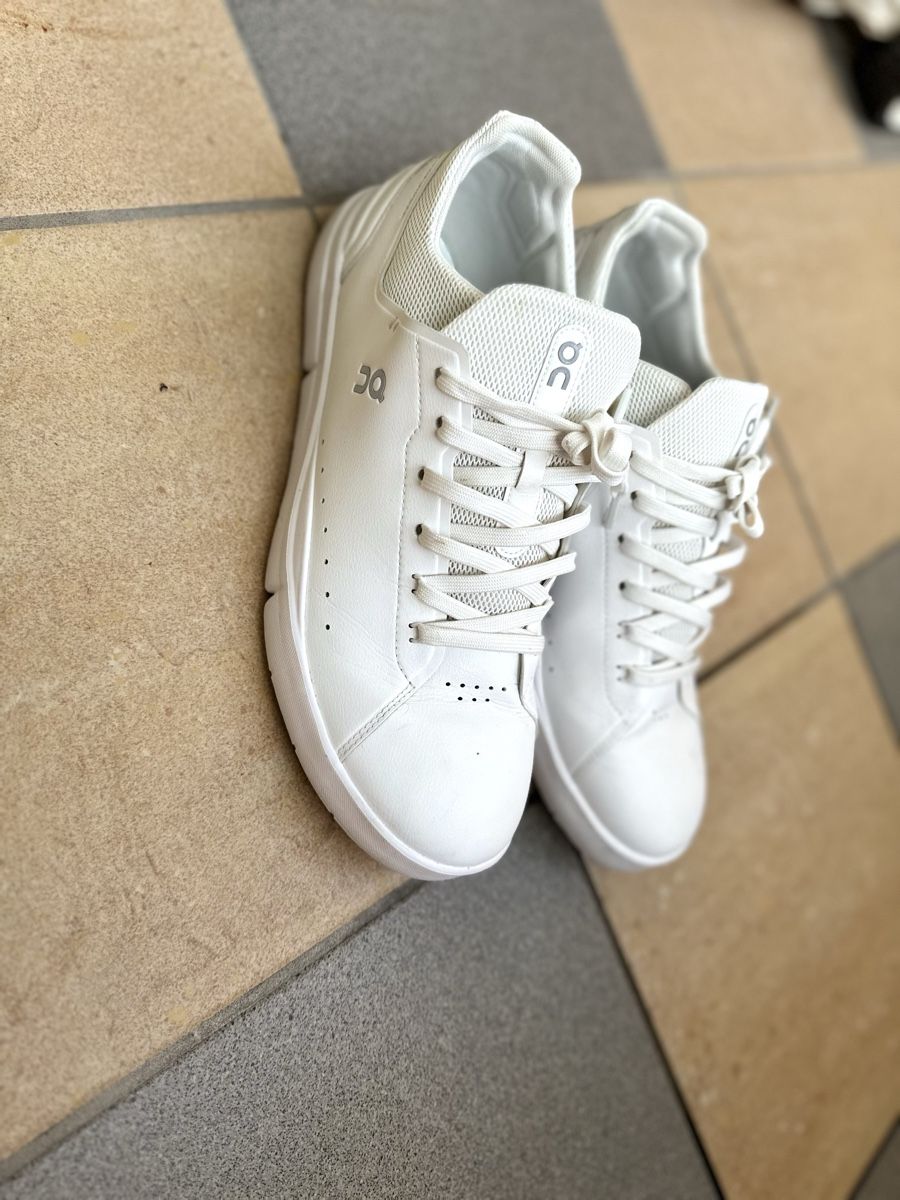 On Scarpe da uomo: On Cloud Schuhe "The Roger Advantage" WIE NEU – Usato da Kriens venduto da Ileriadiamore 3