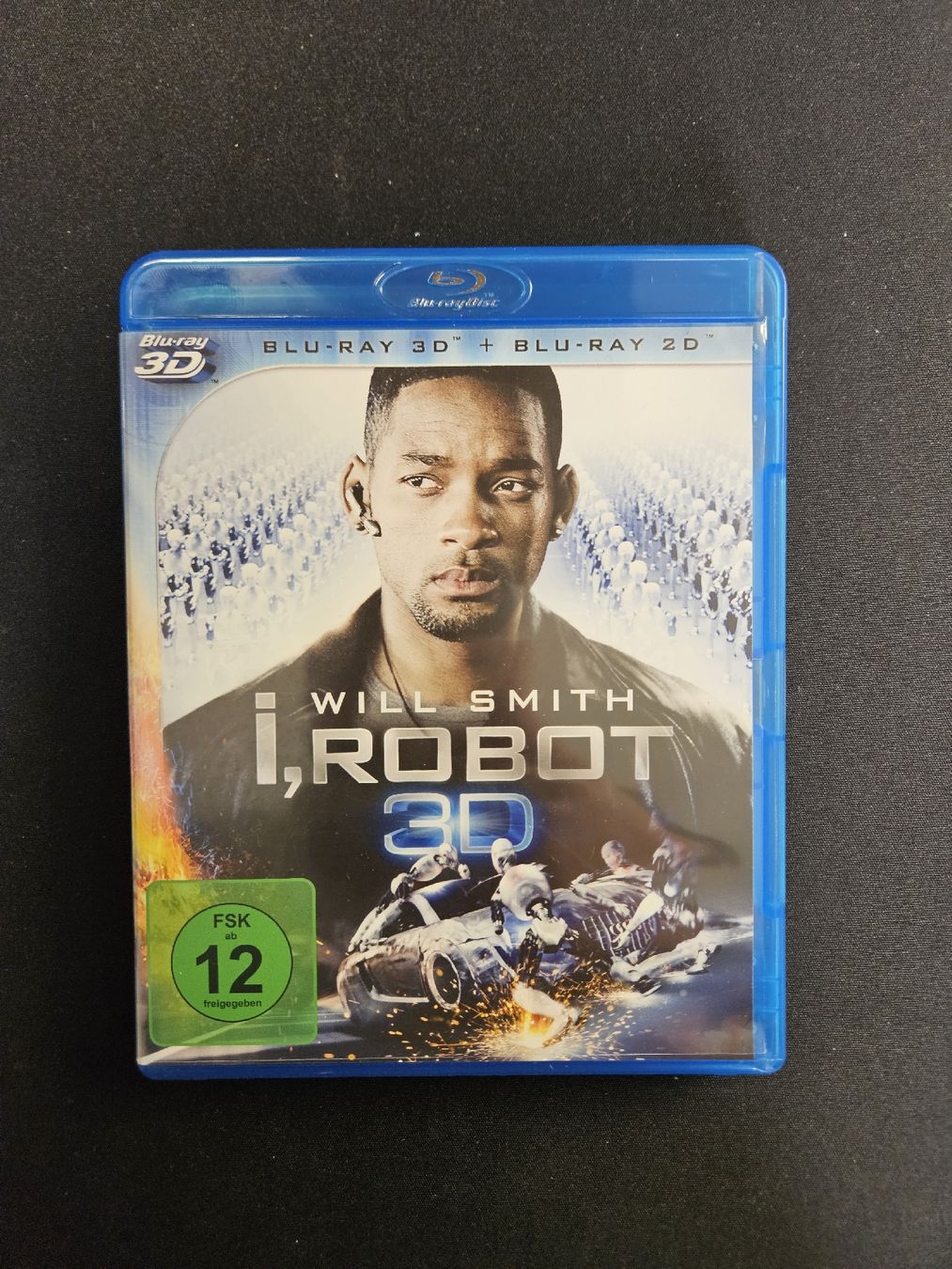 Tutti i DVDs: I, Robot 3D Blu-ray – Usato da Lenzburg venduto da fischerus