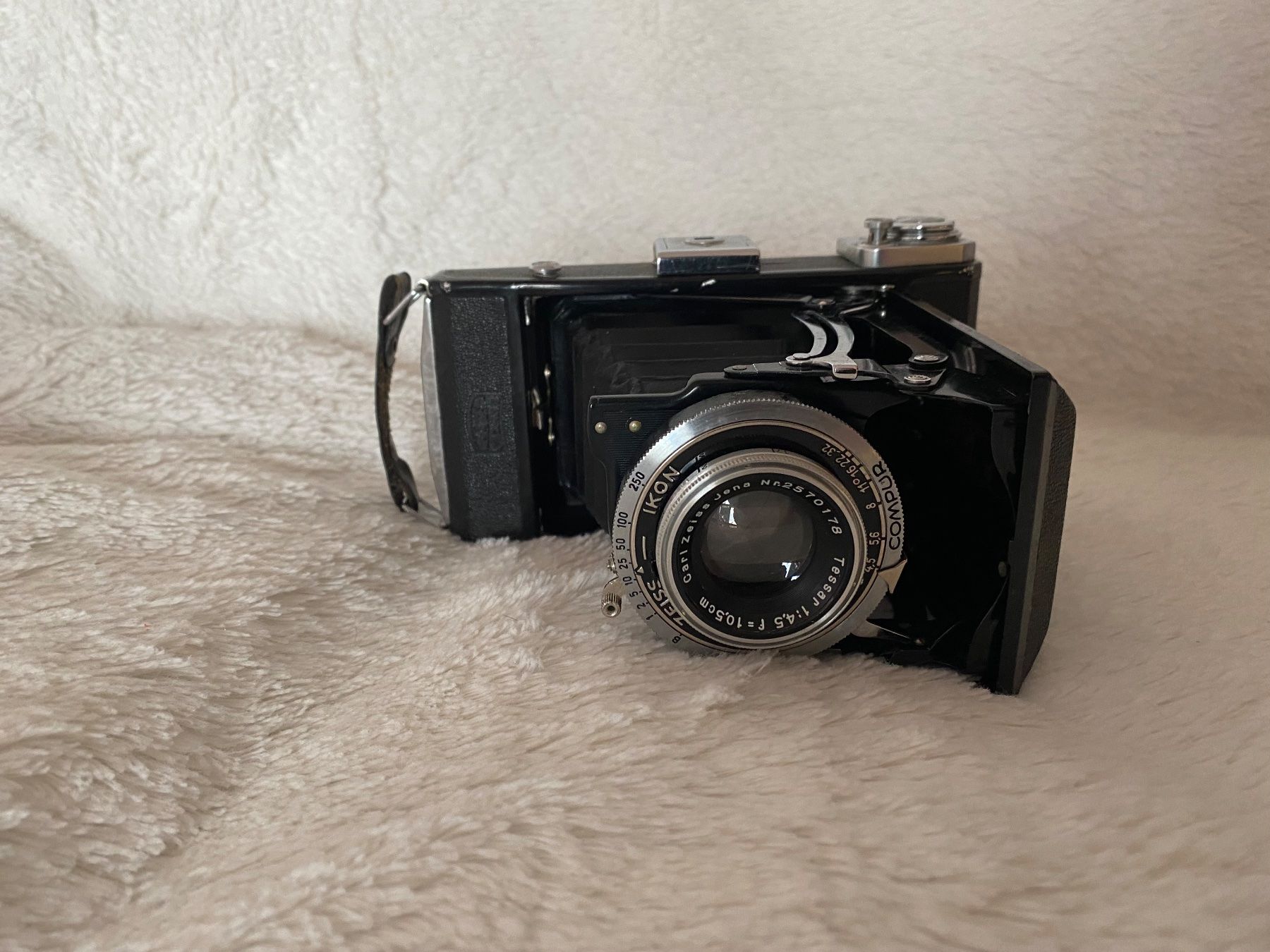 Zeiss Fotocamera: Alte Zeiss Ikon Balgenkamera – Usato da Wetzikon ZH venduto da d_b_tj6h 2