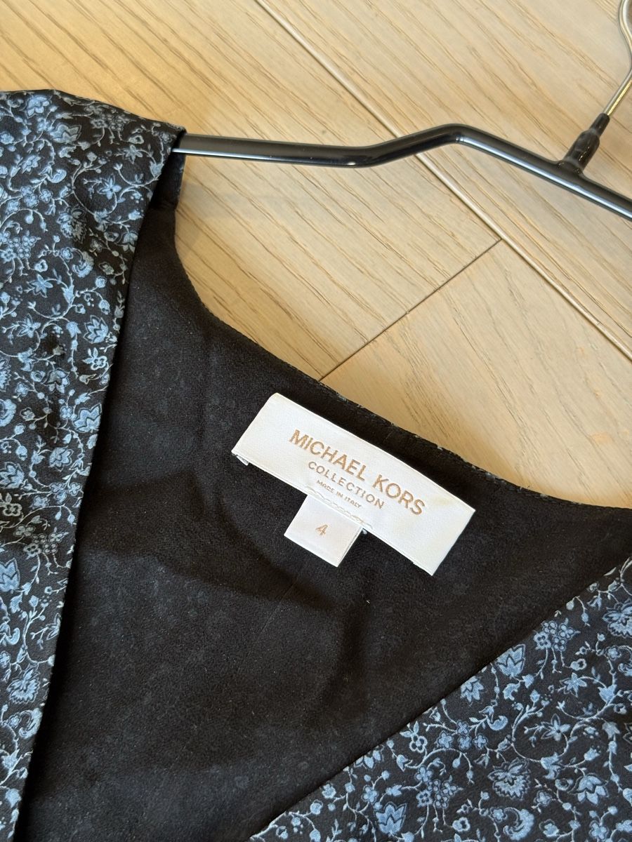 Michael Kors Kleider: Robe Michael Kors noire à fleurs taille - 4 – Neu (gemäss Beschreibung) aus Genève von iry_67wr 2