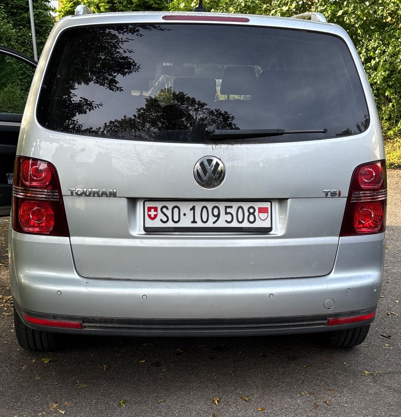 VW Automobili: VW Touran 1.4  silber 5 Plätzer – Usato da Breitenbach venduto da mir_51 2