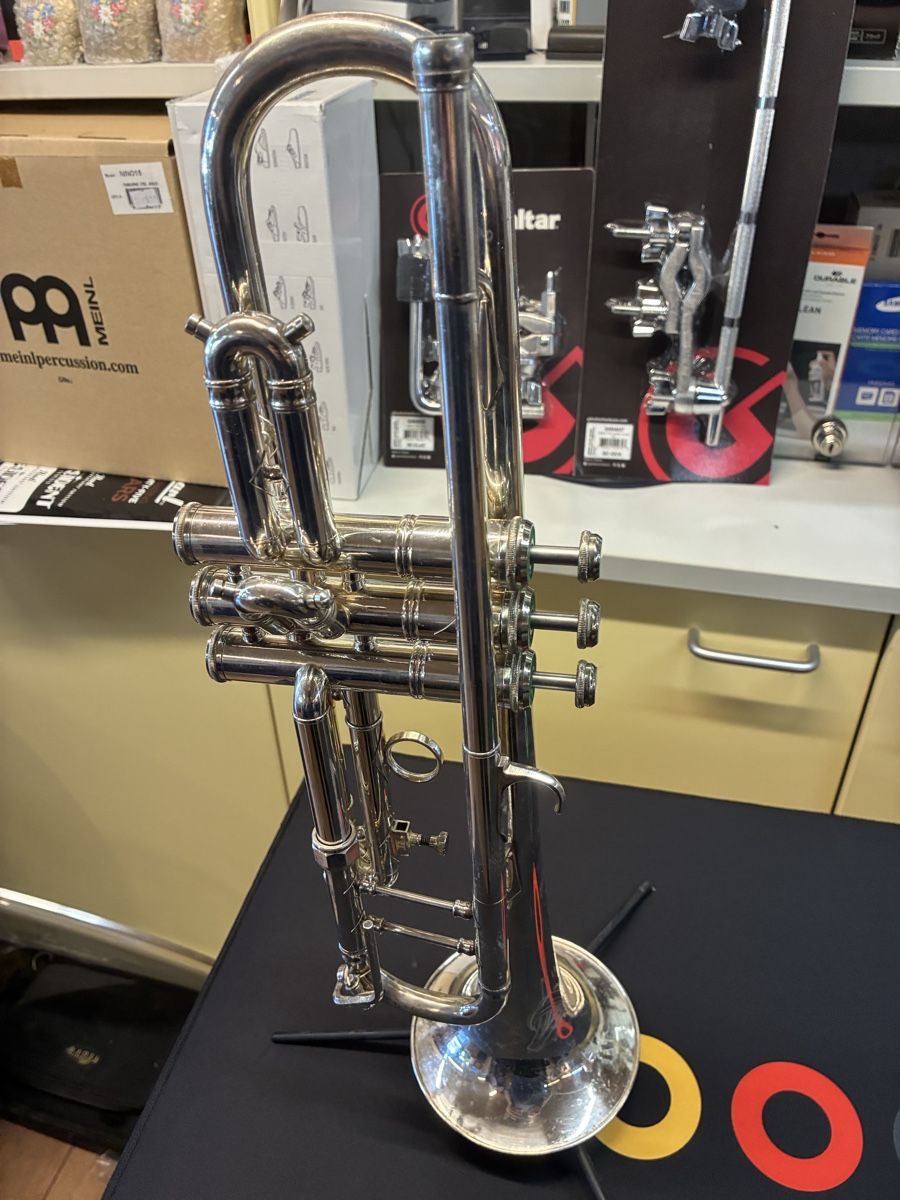 Vintage Strumenti musicali: B-Trompete Hug Luzern Vintage – Usato da Emmenbrücke venduto da Leolu23 2
