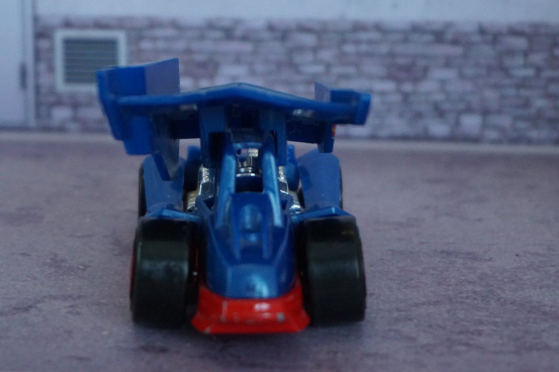 Hot Wheels Voitures modèles: HotWheels Dirty Outlaw TOP !!!!!!!!!!!!!! – D'occasion à Reiden par Doppeldecker69 2