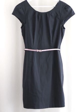 Elegantes Vero Moda Kleid Gr. 40 mit Gürtel
