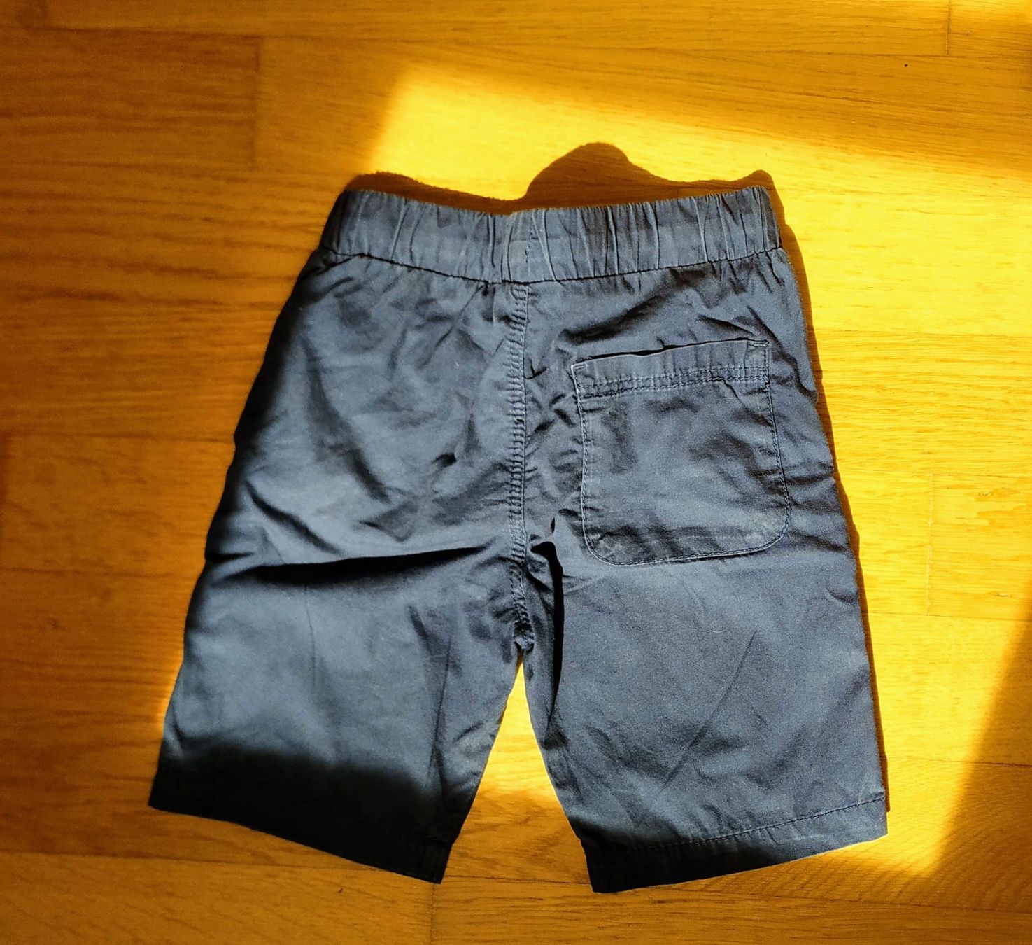 H&M Hosen: Short bleu Taille 194 (3-4 ans) – Gebraucht aus Carouge GE von for_8yym 3