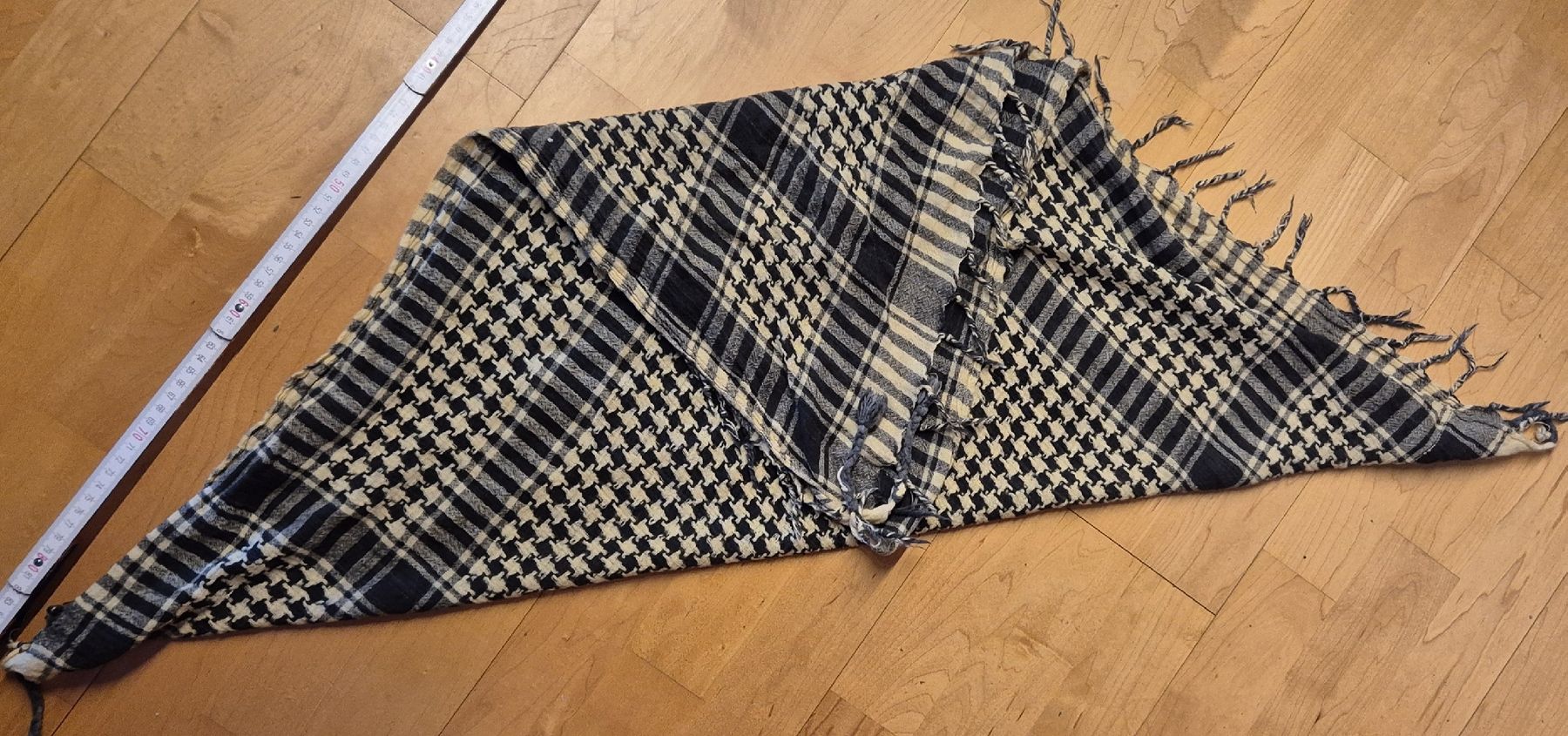Foulards, Tücher & Schals: Halstuch, cam 85/85 cm. Gebraucht – Gebraucht aus Halten von GiMu.84 2