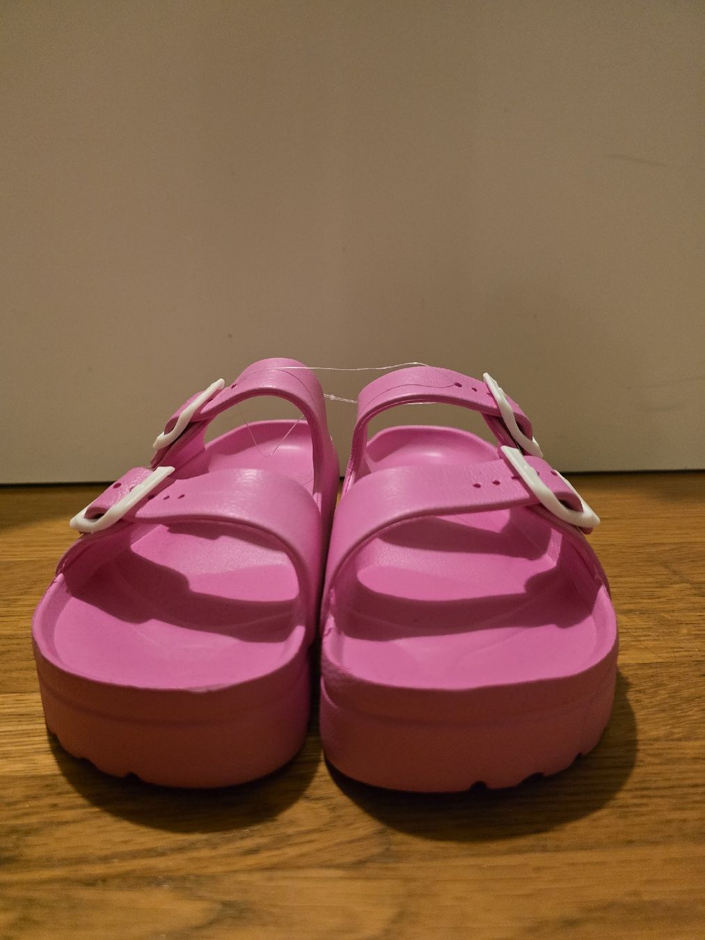 Scarpe per ragazze: NEUE pinke Badeschuhe, Gr. 37 – Nuovo e nell'imballaggio originale da Lommiswil venduto da PositiveVibe 2