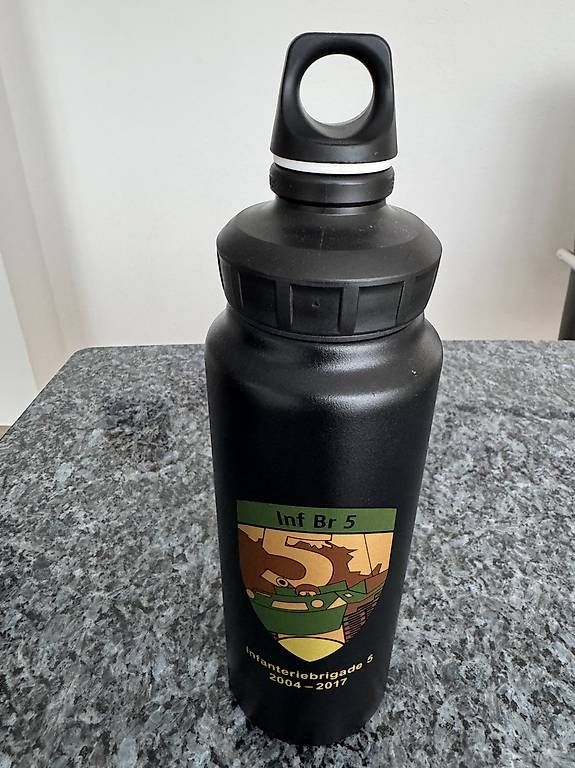 Borracce & Thermos: Getränkeflasche der Infanterie Brigade 5 – Usato da Laufenburg venduto da Hochjoch 2
