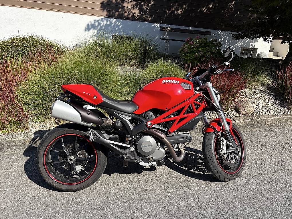 Ducati Strada: Ducati Monster 796 – Usato da Luzern venduto da wisleran