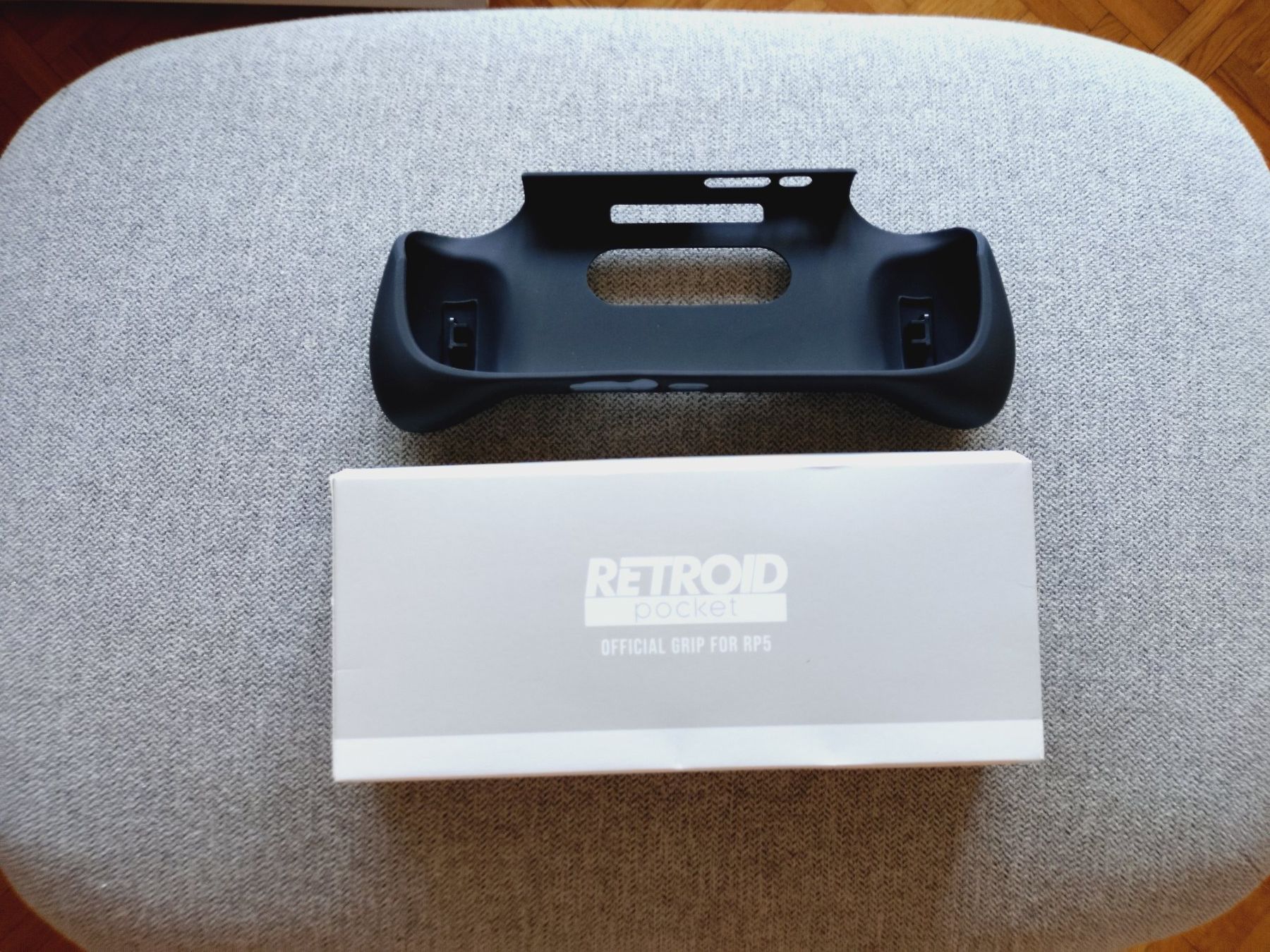 Retroid Console: Retroid Pocket 5 Full Kit – Usato da Genève venduto da vlad88667 3