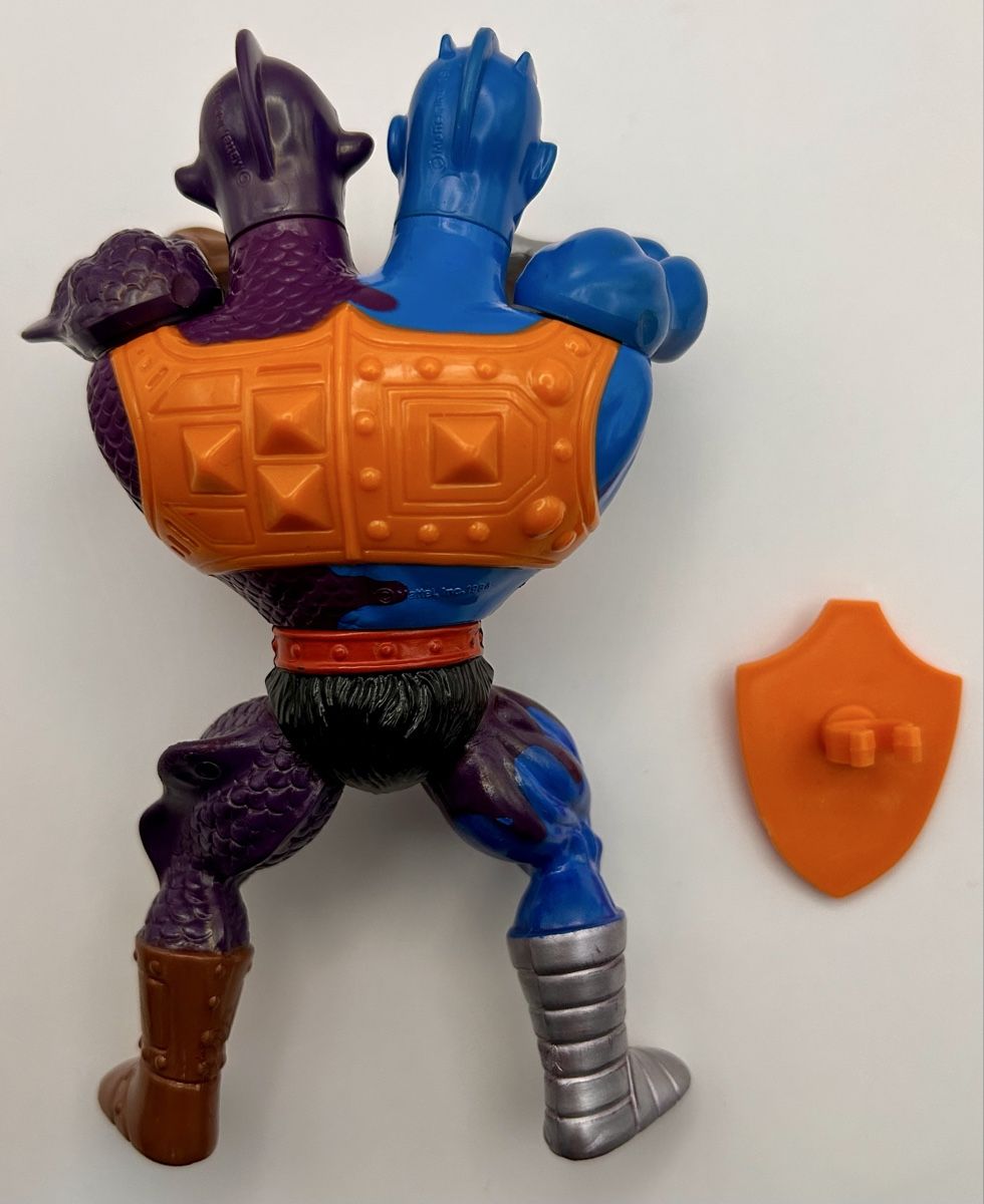 Masters of the Universe Statuette: MOTU Vintage Two Bad Figur komplett mit Mini-Comic – Usato da Oberhasli venduto da Schneeschueh 3