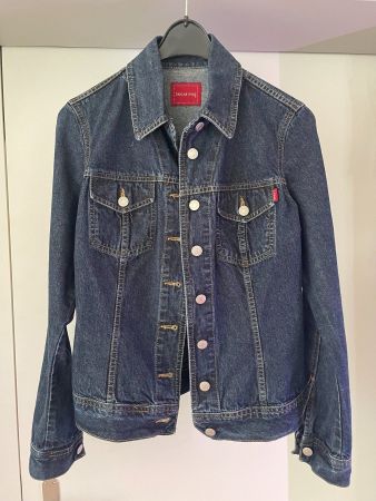 Jeansjacke Grösse M (36-38)