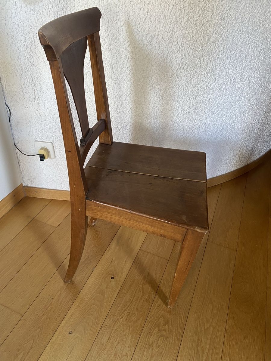 Sedie: 4 Holzstühle antik – Usato da Muri b. Bern venduto da Chrigubern 6