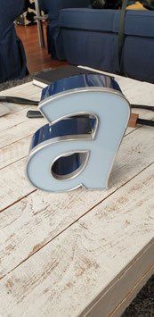 Alle Dekorationen: Buchstabe a Plexi Metall – Gebraucht aus dietlikon von avspalinger