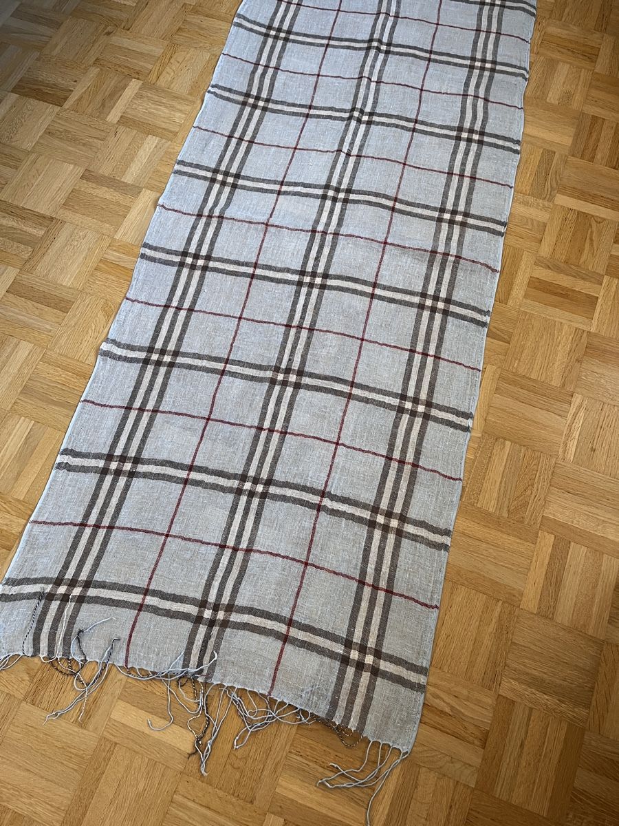 Foulard & Sciarpe: Sommer Schal aus Leinen, hellblau kariert – Usato da Zürich venduto da Kleanthy 1