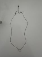 Halskette Swarovski Anhänger und Kristall. Länge verstellbar