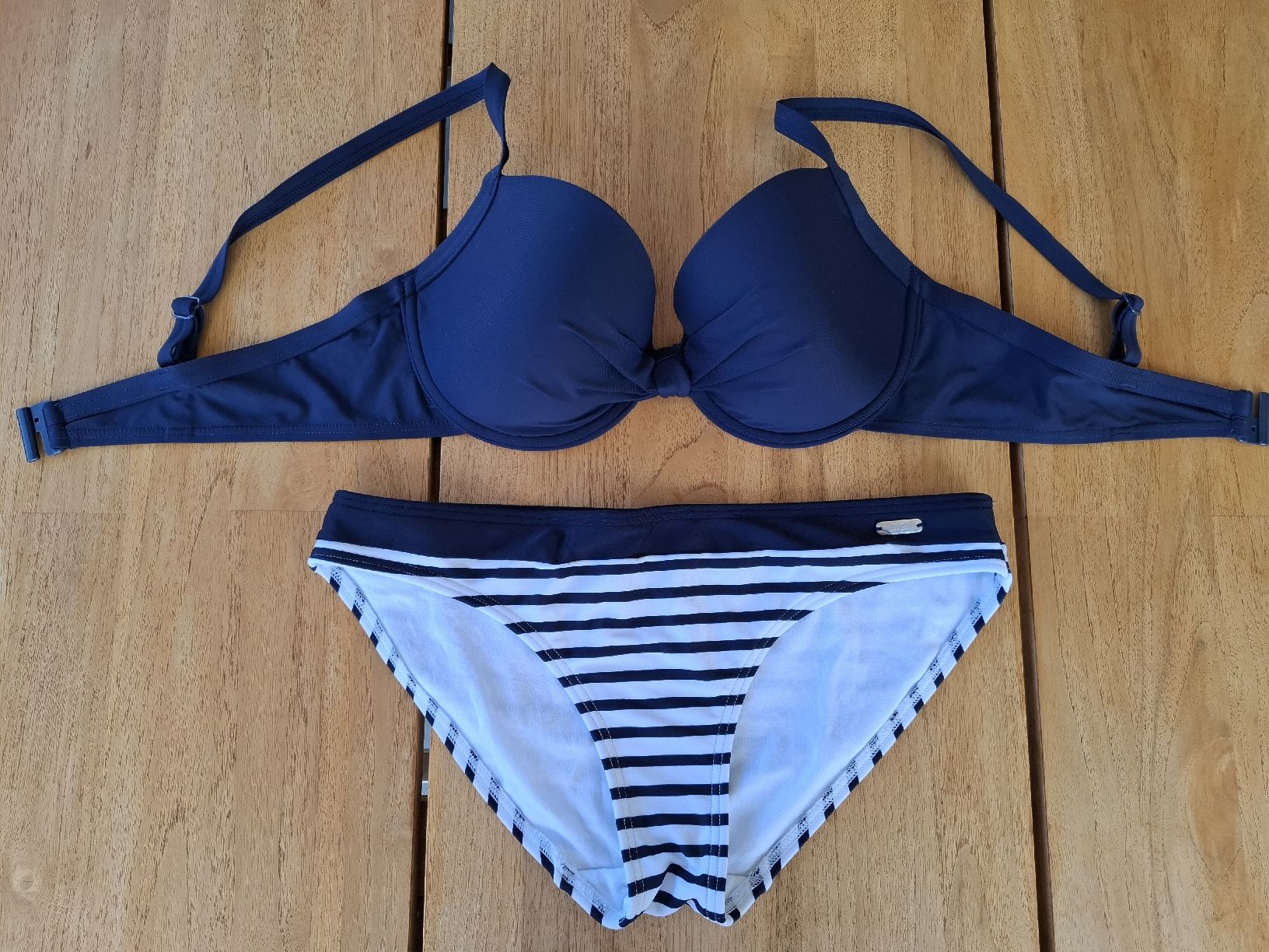 S.Oliver Costumi da bagno & Bikini: Bikini Venice Beach/s.Oliver gestreift Grösse 38C/ 40C – Usato da Wynigen venduto da biluna