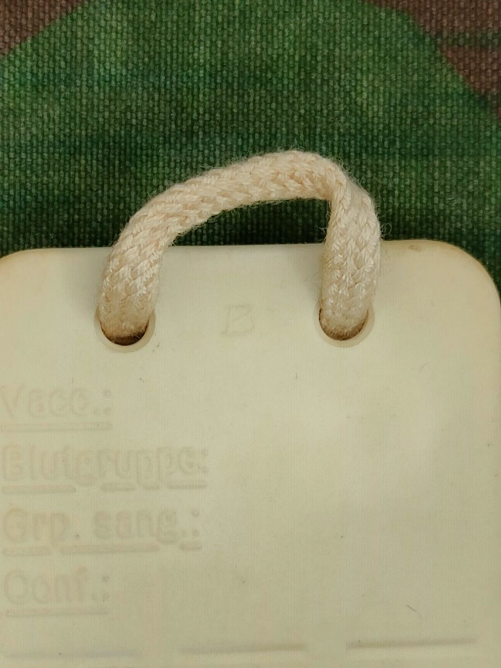 Schweizer Armee Uniformi: Erkennungsmarke Ord. 1939, B – Usato da Bauma venduto da SwissMilitaria 3