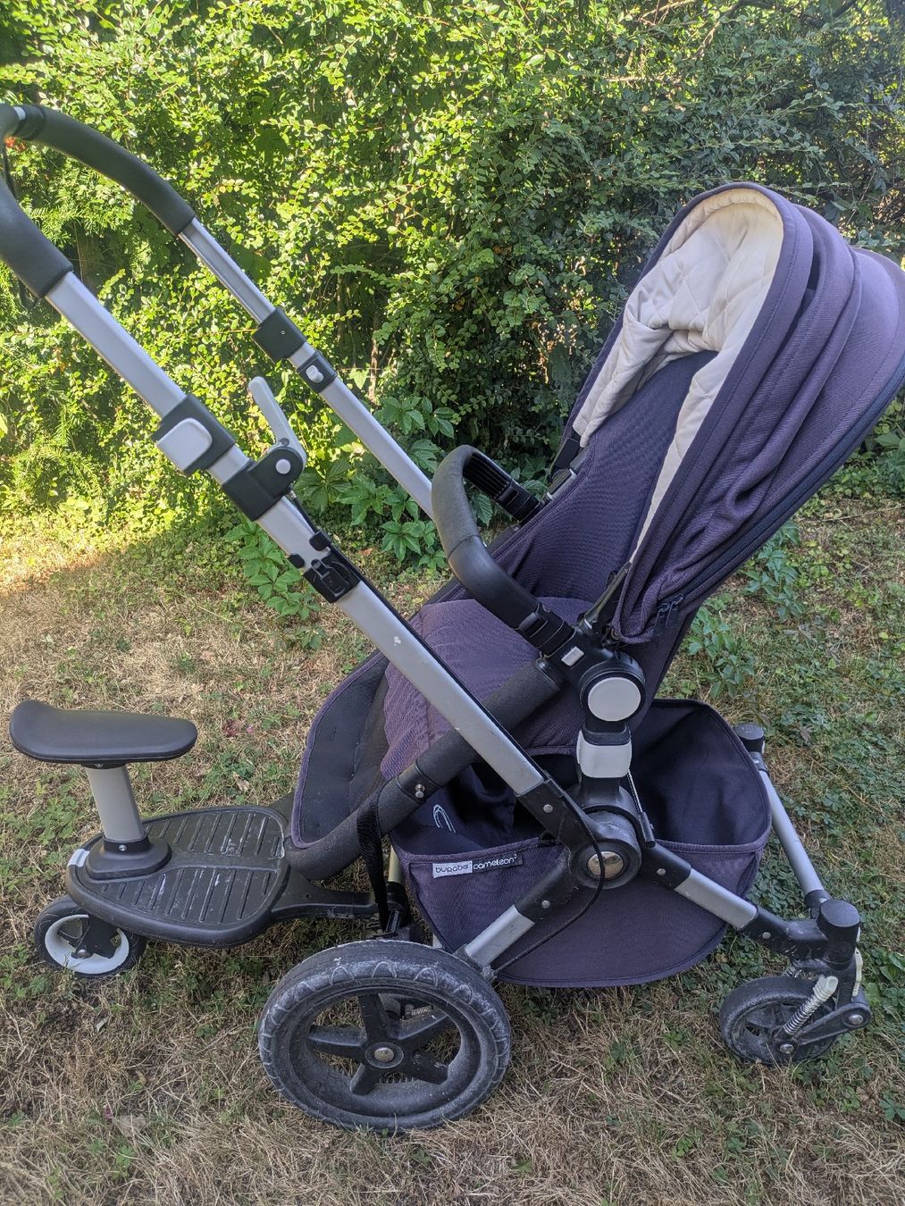 Bugaboo Carrozzine: Bugaboo Cameleon3 Kinderwagen mit viel Zubehör – Usato da Nidau venduto da friedlitamara