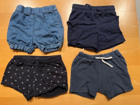 4 Kinder Shorts Grösse 80/86 12-18 Monate guter Zustand