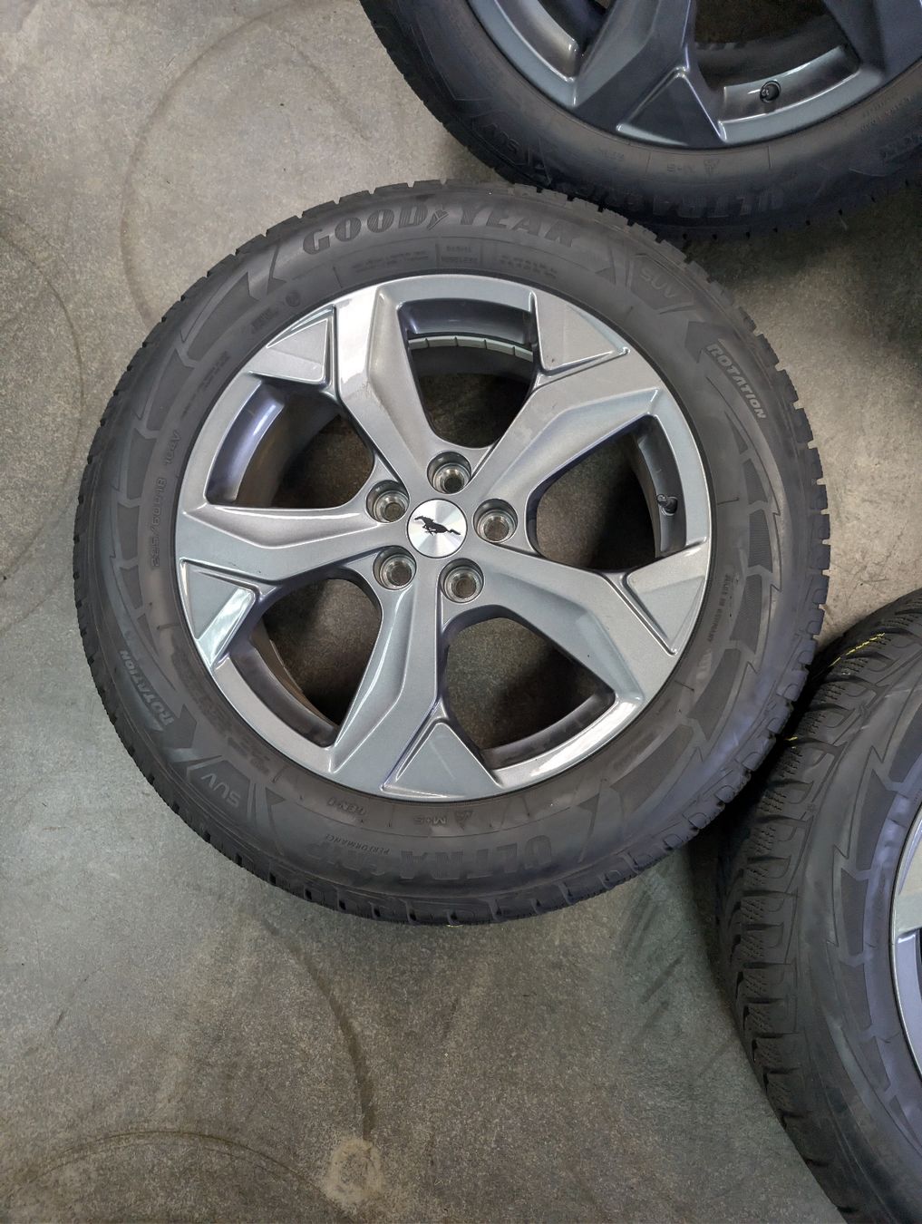 Jantes: Ford Mustang Felgen  – D'occasion à Dürrenäsch par Pneu-Idris 3