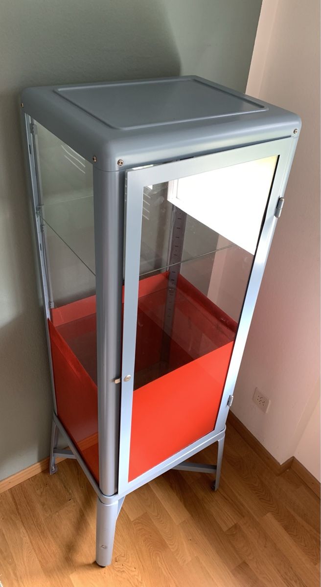 Vitrines: Fabrikör Glasvitrine Ikea – D'occasion à Basel par Gurbinchki 4