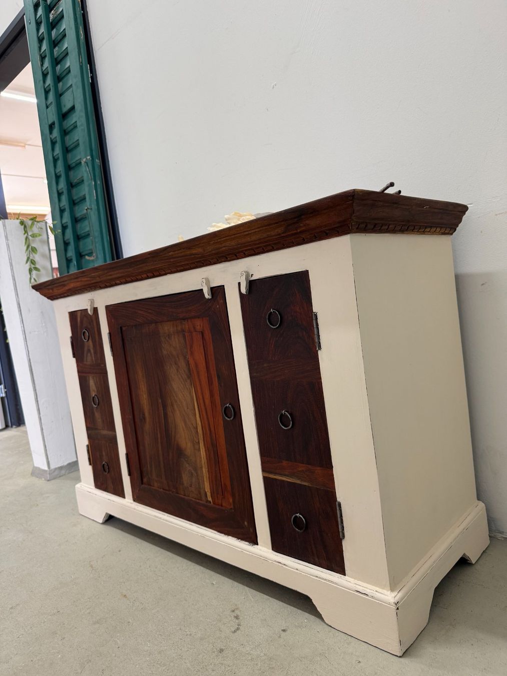 Kommoden: Sideboard Buffet sheesam restauriert vintage börnie's – Gebraucht aus Dottikon von beni1204 6