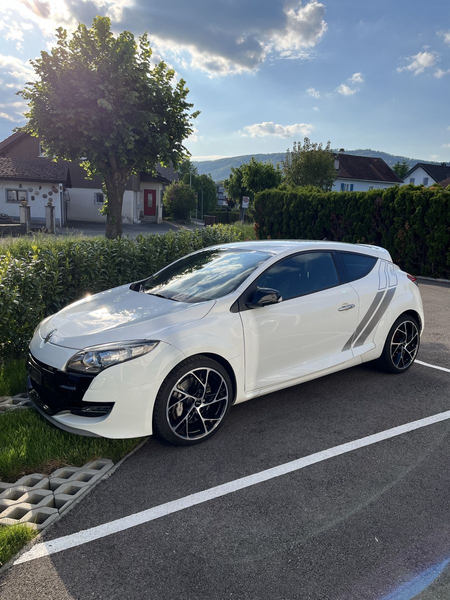 Renault Automobili: Megane 3 RS – Usato da Courroux venduto da bac_y6hb