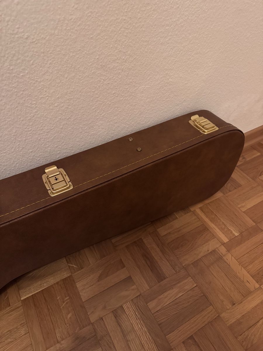 Gibson Musikinstrumente: Gibson SG Bass Original Brown Case – Neu und originalverpackt aus Greifensee von ann_ms2c 2