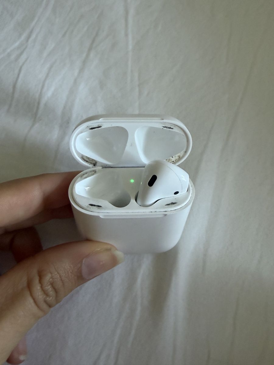 Apple Cuffie: Airpods 2. Genration – Usato da Meilen venduto da lis_g7h8 1