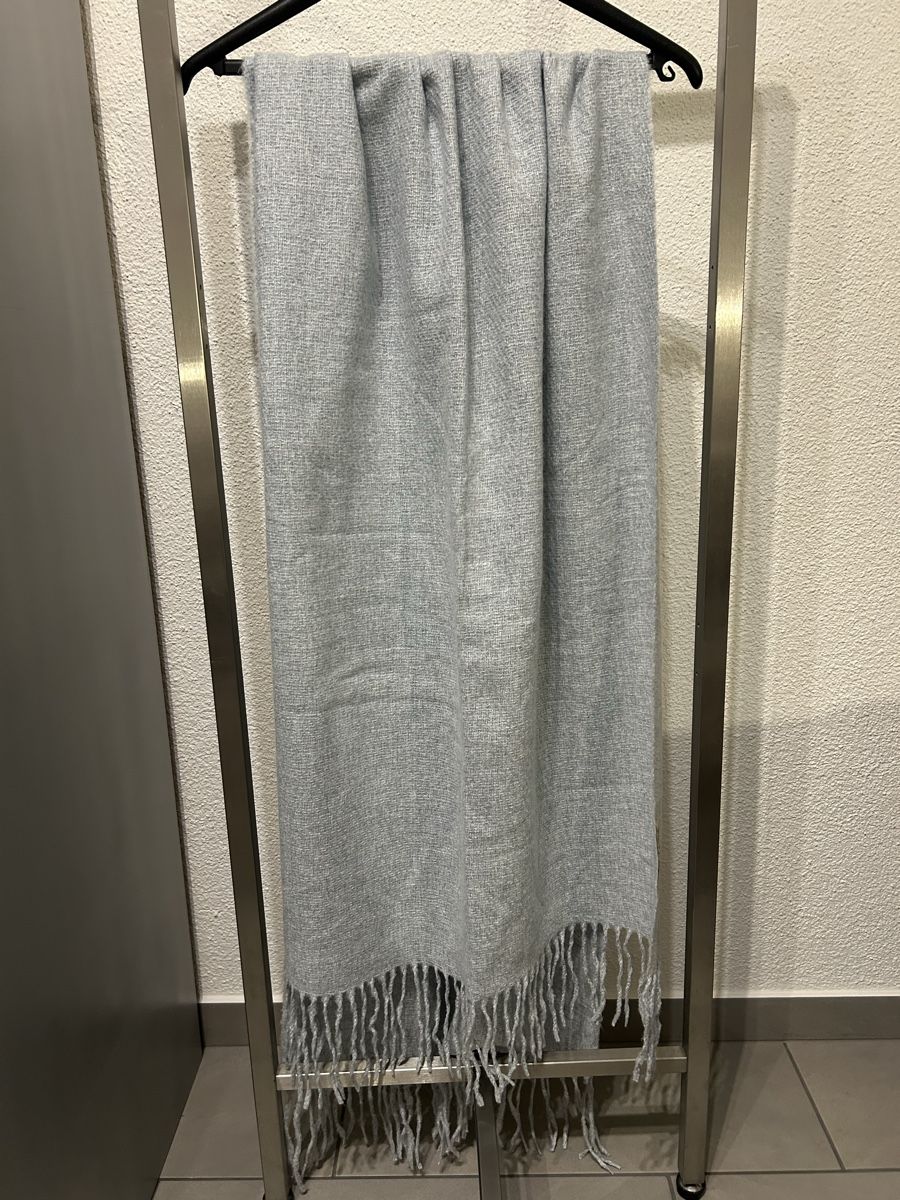 Foulard & Sciarpe: Winter-Schal von Smith&Soul, hellgrau/hellblau, neuwertig! – Nuovo (secondo la descrizione) da Obernau venduto da bev_x7rn 1