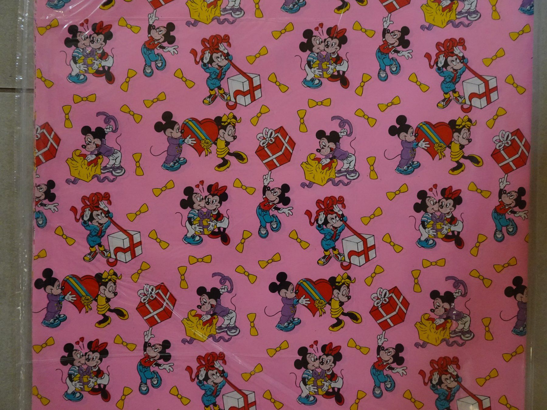 Carta: 25 BOGEN NEUES Geschenkpapier Mickey Mouse rosa - 251045 – Nuovo (secondo la descrizione) da Küssnacht am Rigi venduto da Pidu5 1