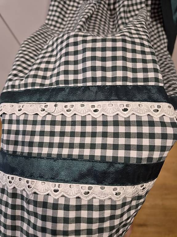Anna Field Kleider: Dirndl Gr.44 rot/grün – Gebraucht aus Gretzenbach von cwyser 1