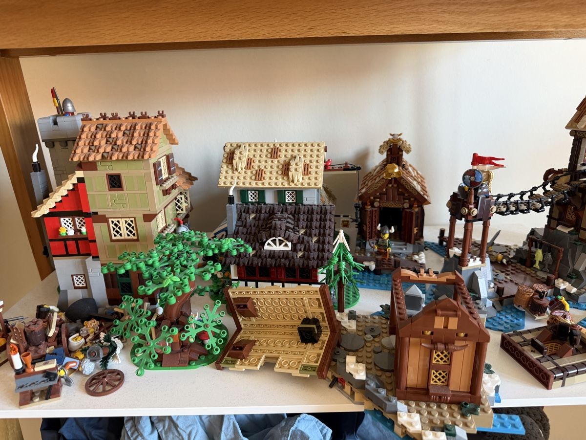 Lego Spielzeuge: Lego Wikinger Dorf – Gebraucht aus Riehen von ser_cg2x 1