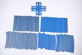 Blaue Lego 12 Volt Schienen und Kreuzung