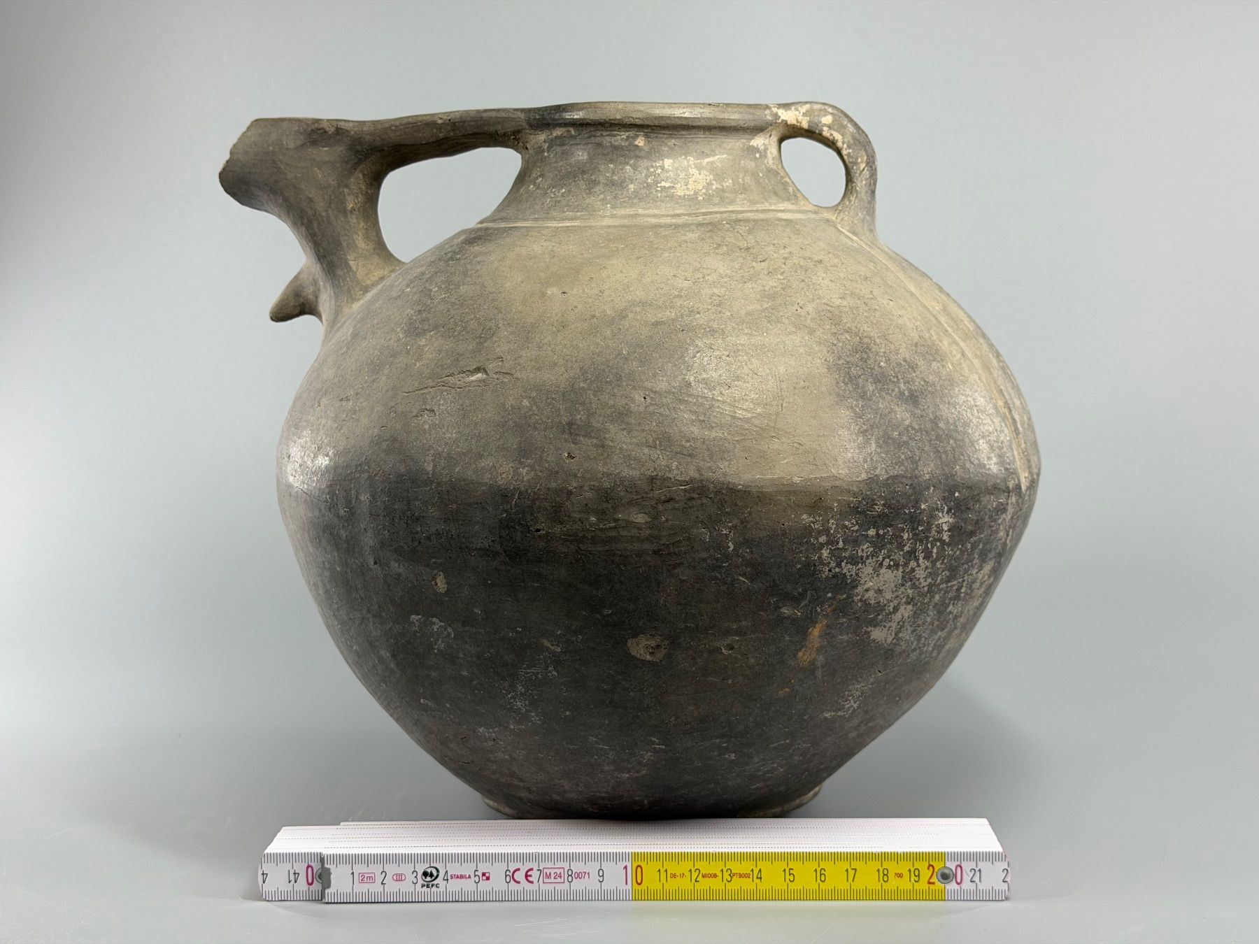 Carafes: Keramikkanne vmlt. etruskische Impasto – D'occasion à Sennhof par Johnbest 3