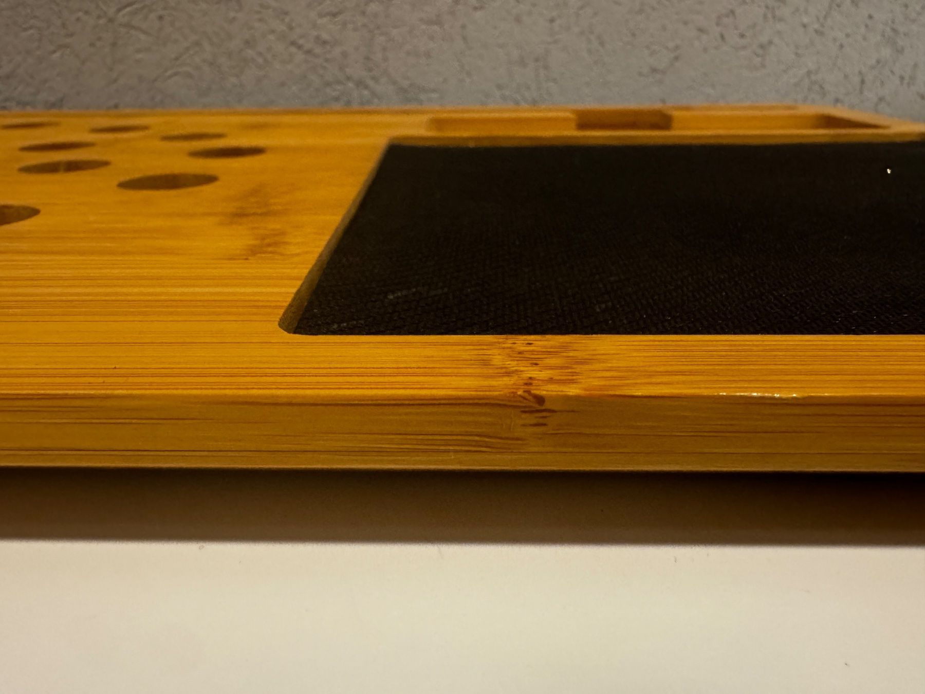 Docking station: Tavolino / docking station Lapzer – Usato da Breganzona venduto da glau20 2