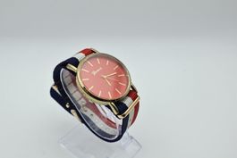 Geneva Armbanduhr 40 mm (läuft mit Garantie)