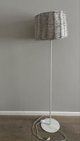 Stehlampe mit Rattankorpus, skandinavisches Design, Top!