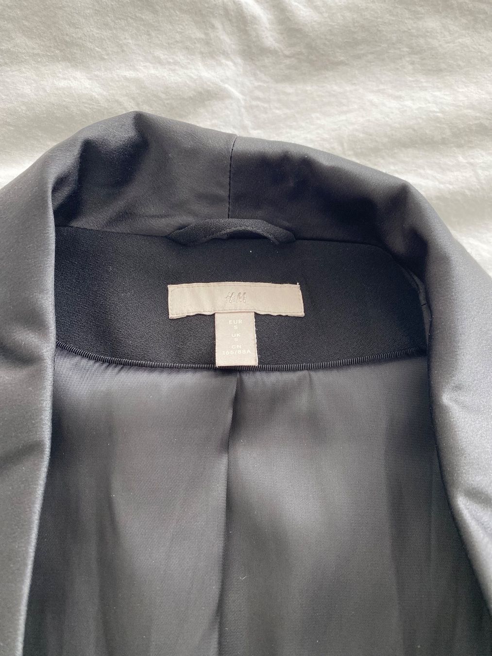 H&M Giacche: Black blazer – Usato da Zürich venduto da Tanja_G88 4