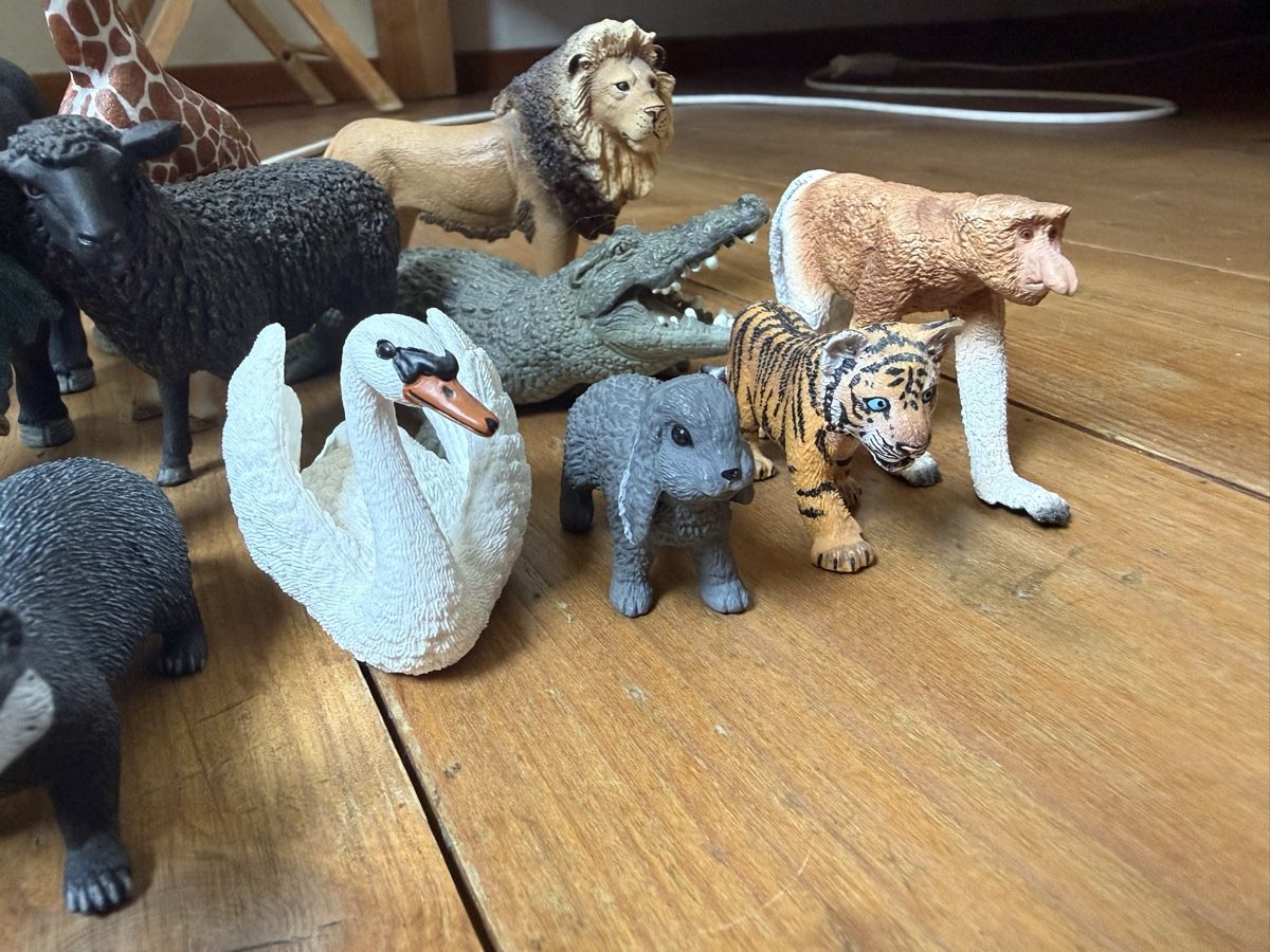 Schleich Figurines: 32 Schleich Tiere  – D'occasion à Zürich par zuerich16 2
